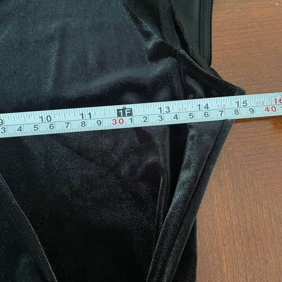 Banana Republic Velvet Peplum Top - Picture 8 of 11